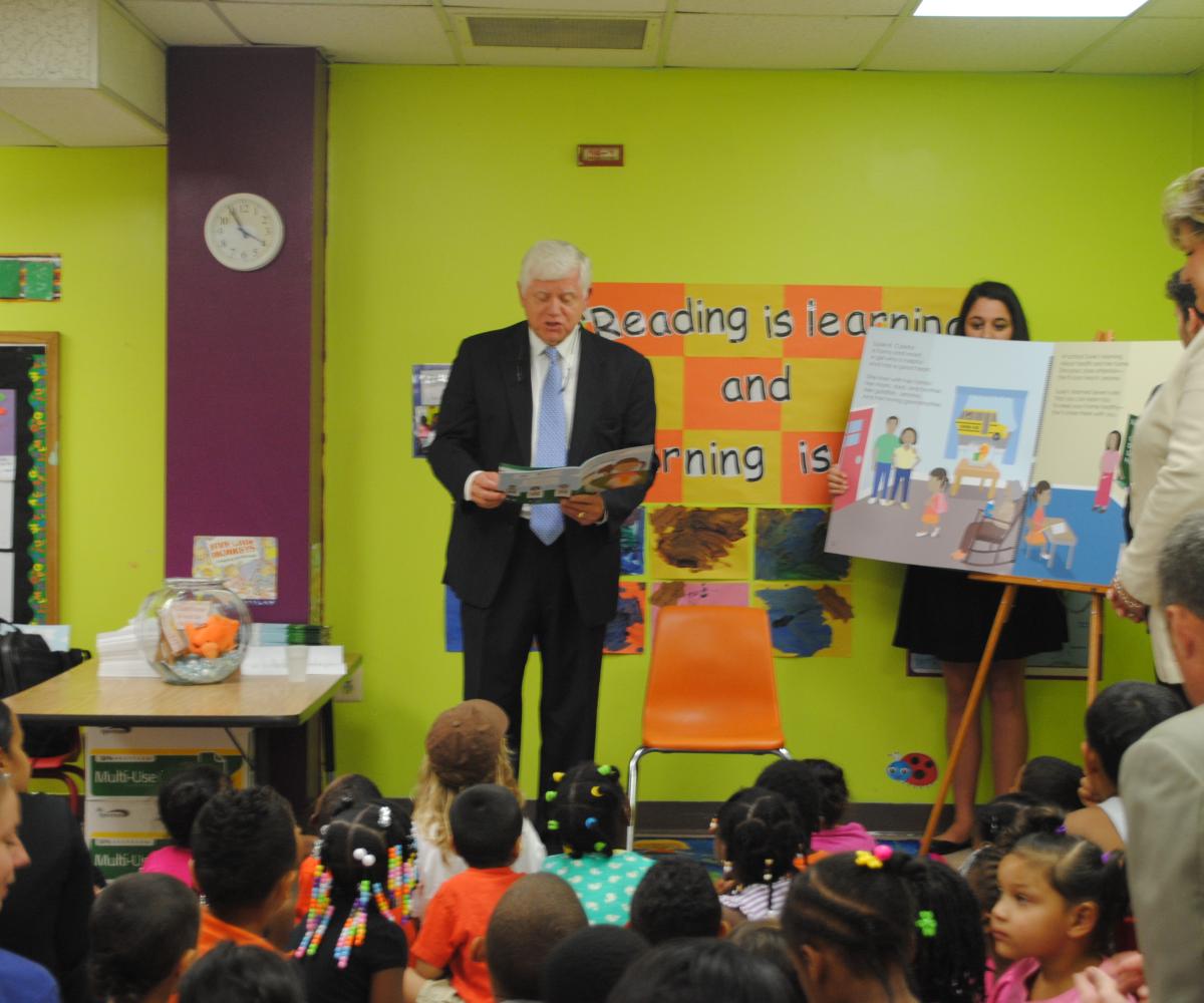 Rep. Larson reads to children at the UConn book launch