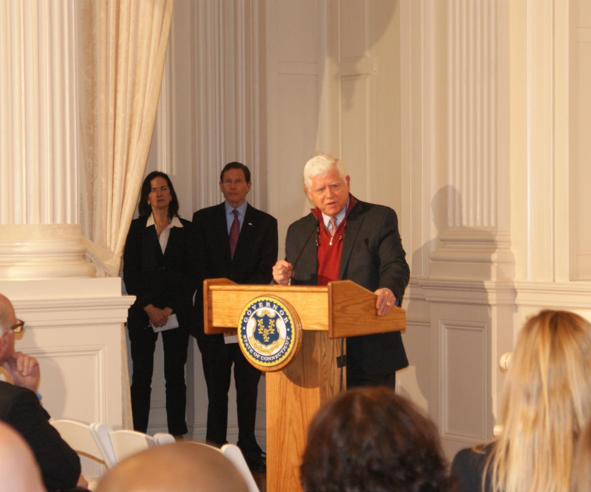 Rep. Larson speaks at a press conference on addressing the opioid epidemic in Hartford