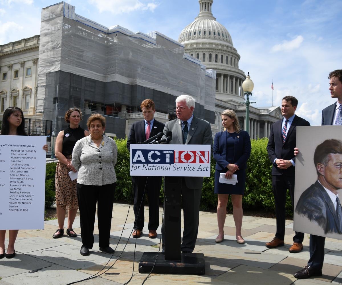 Congressman Larson speaking