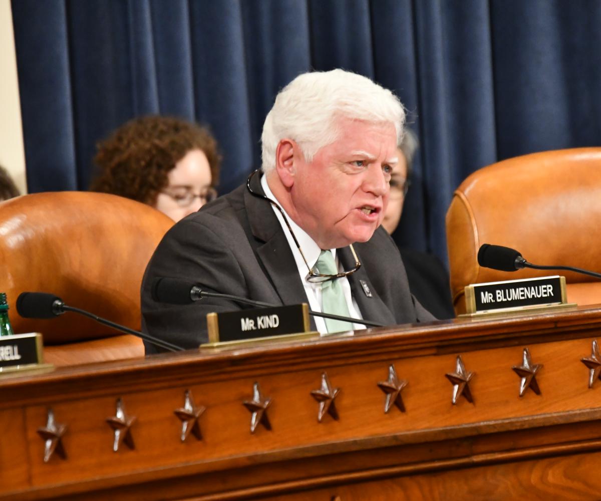 Congressman Larson speaking