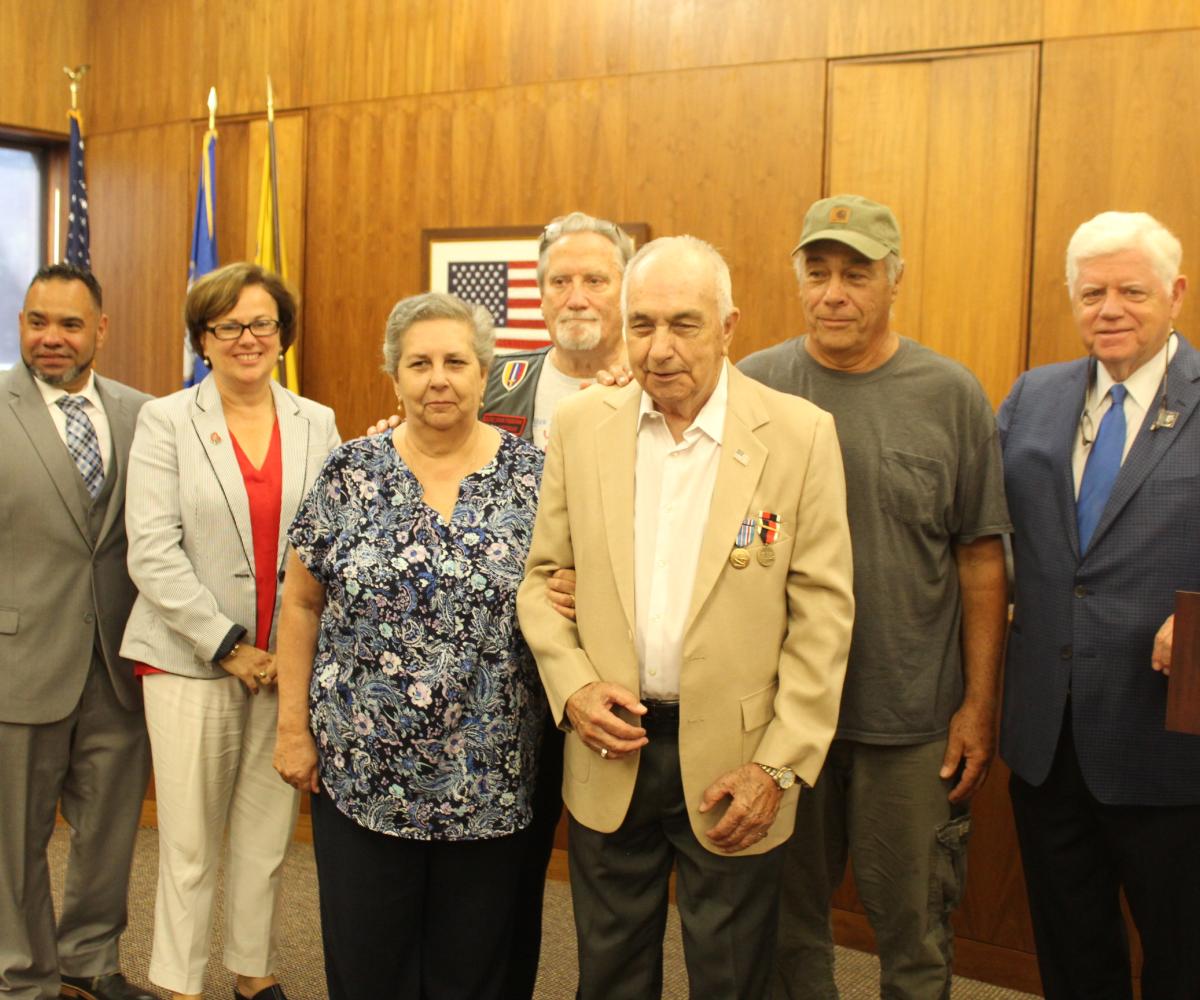 Congressman Larson with Constituents