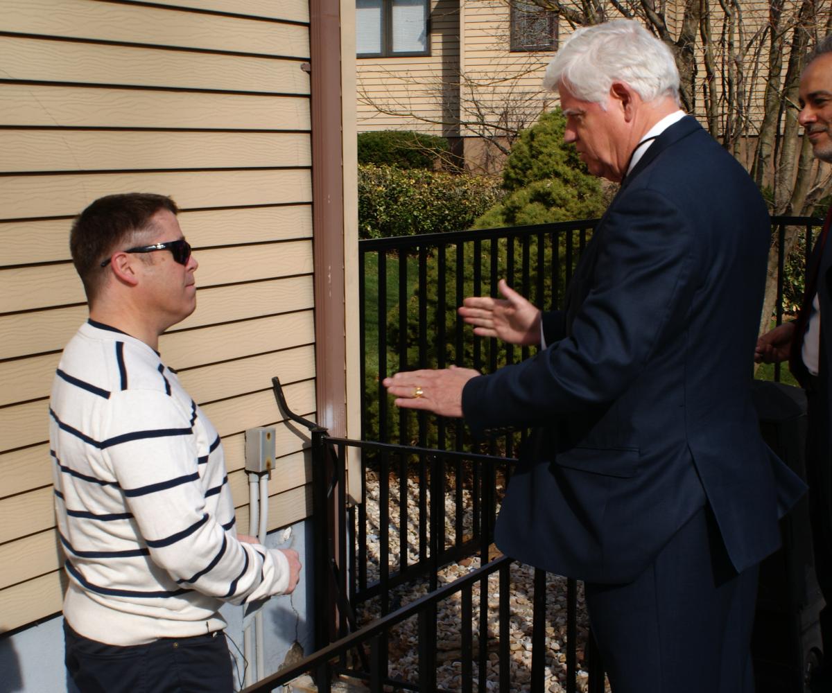 Congressman Larson speaking