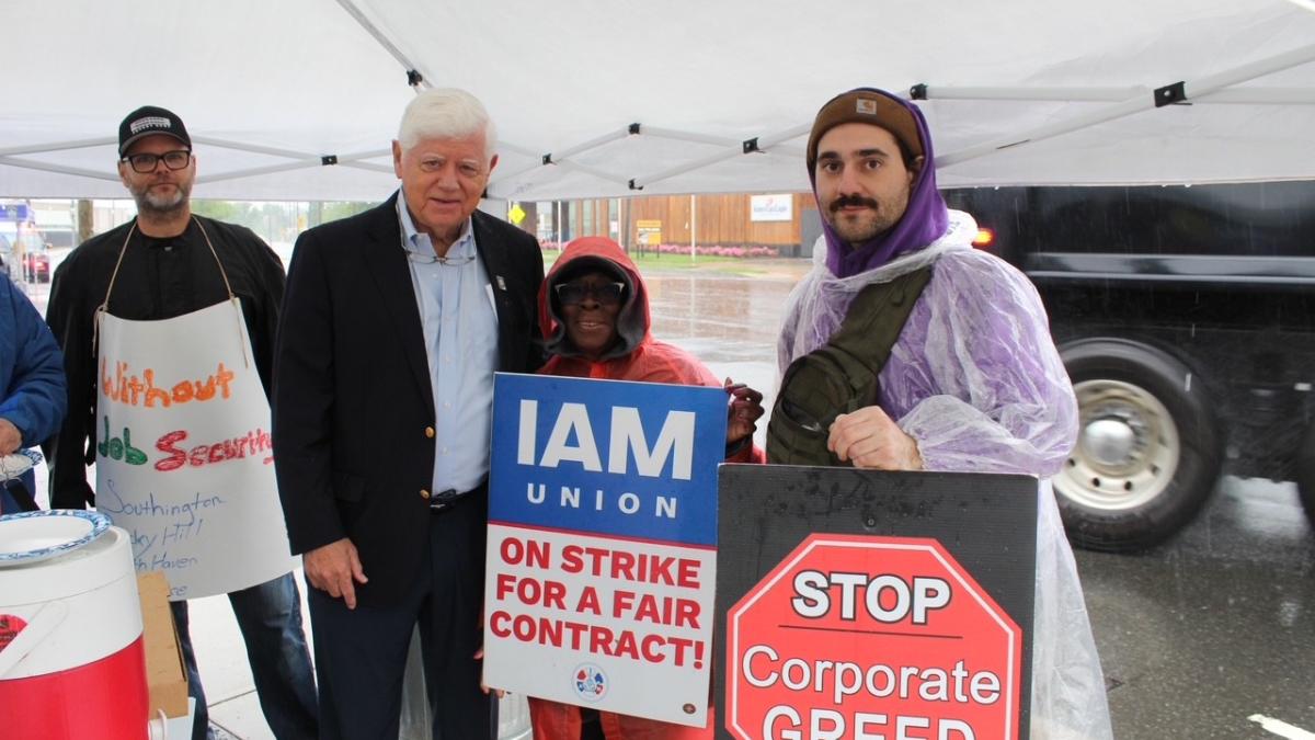 Rep. Larson on the picket line with striking Pratt & Whitney machinists