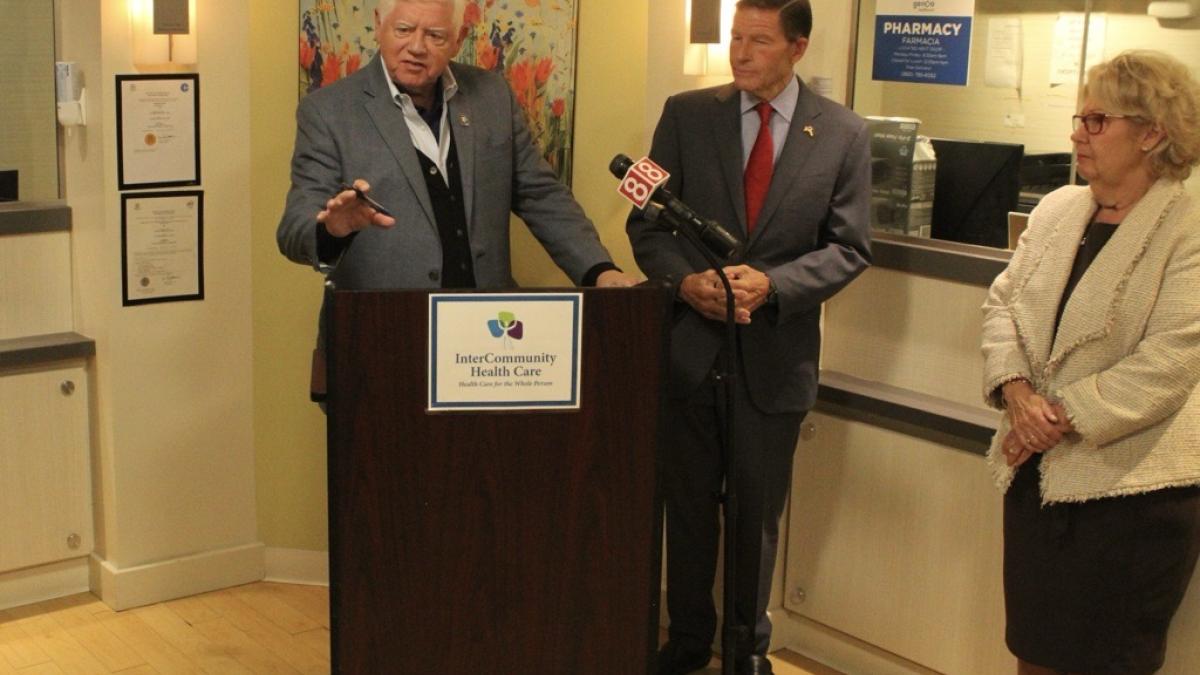 Larson and Blumenthal call on Congress to extend Affordable Care Act tax credits