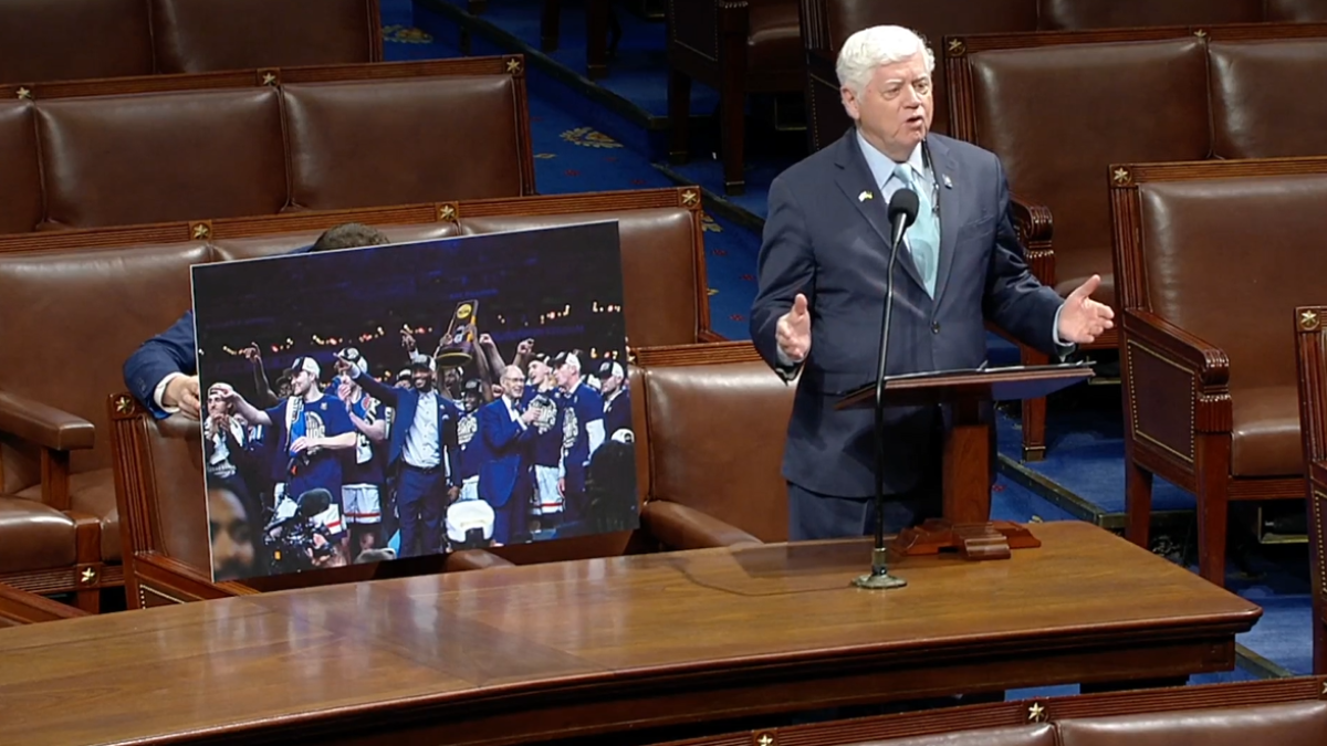 Rep. Larson commends UConn Basketball on the House floor