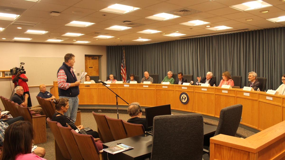 Rep. Larson meets with farmers impacted by flooding in Glastonbury