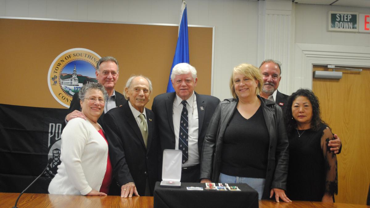 Congressman Larson with Constituents