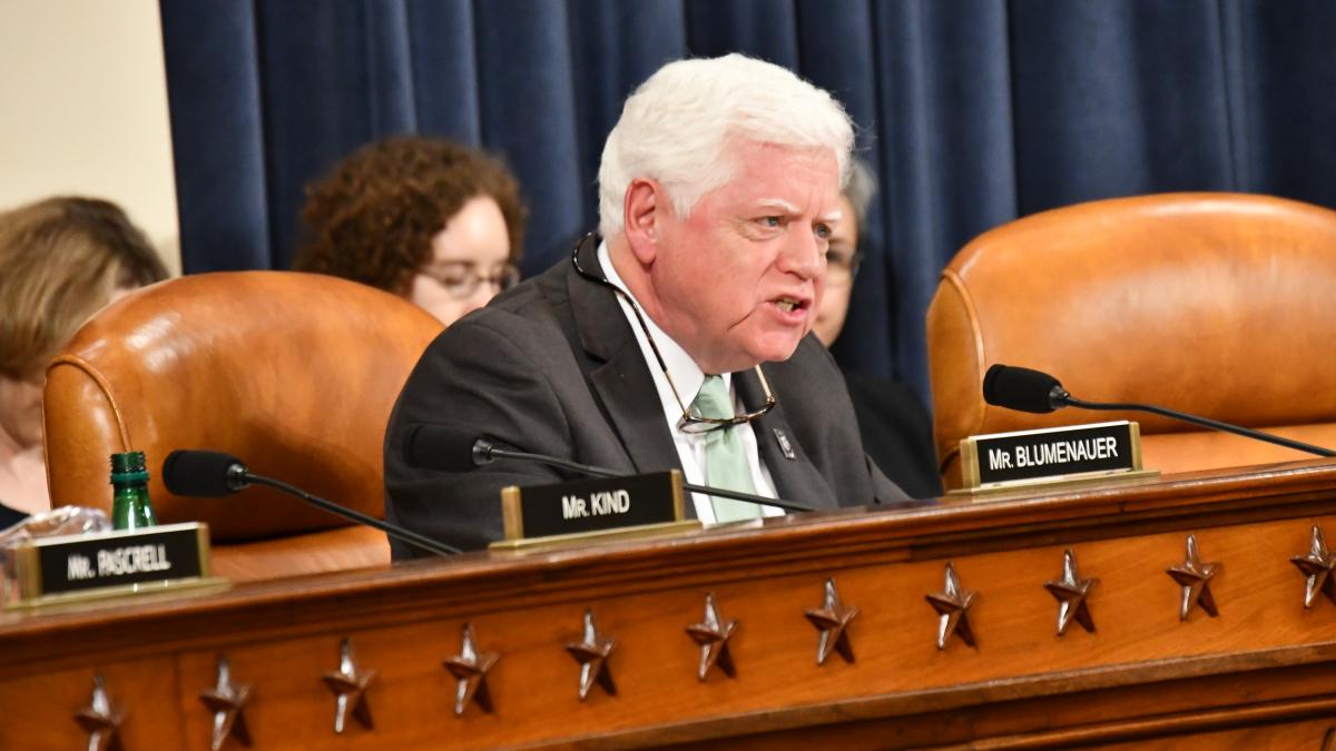 Congressman Larson speaking