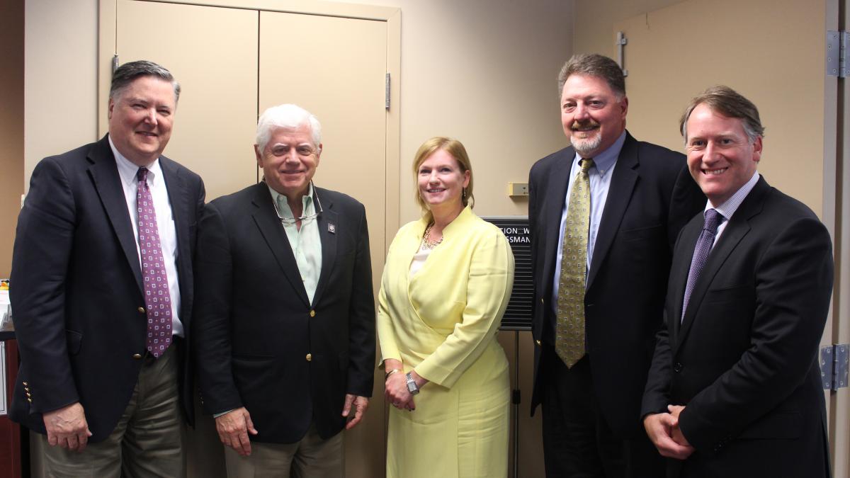 Congressman Larson with Constituents